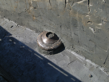 筋掘りトレンチ出土の弥生時代前期末頃の壺